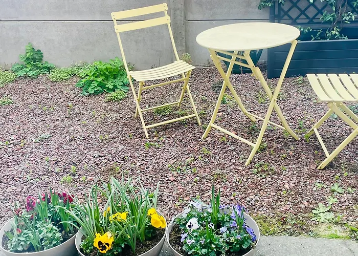 Charming Flat Ideal Location, 2 Bedroom 5 Pers Max Апартаменты